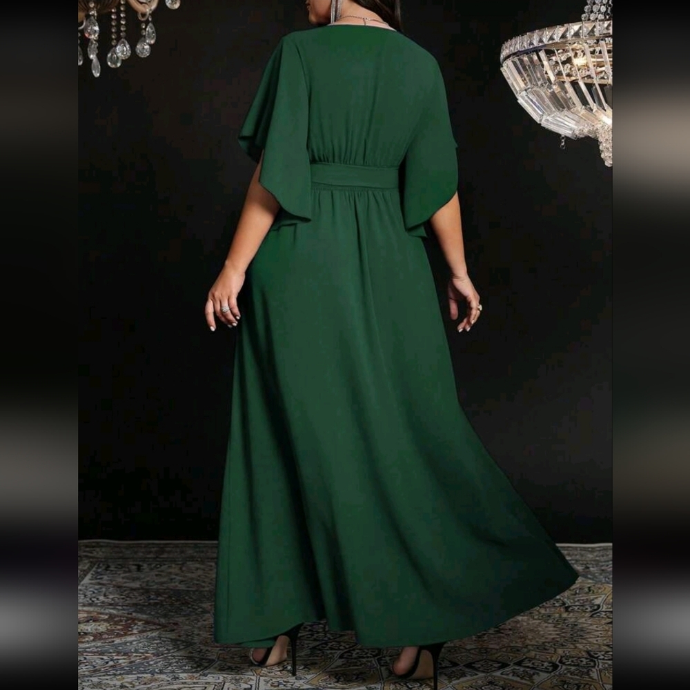 Plus Size Elegant Olive Green Maxi Dress - Picture 9 of 12